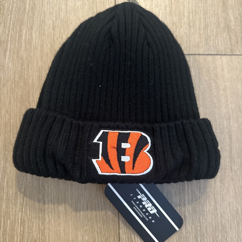 Pro Standard Cincinnati Bengals Beanie Hat Cuffed Fleece Lined Thermal Football